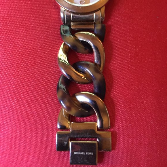 MICHAEL KORS RUNWAY ROSE GOLD TONE Watch - Picture 3 of 5